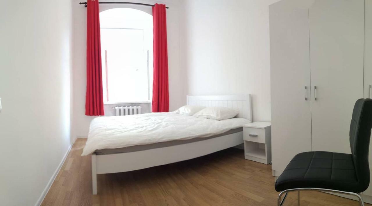 Modern Apartment In Lviv Historic Centre エクステリア 写真