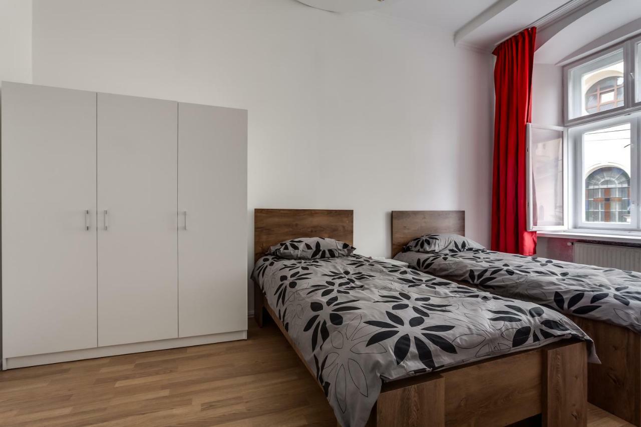 Modern Apartment In Lviv Historic Centre エクステリア 写真