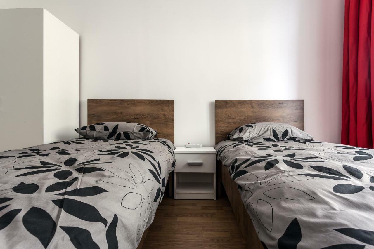 Modern Apartment In Lviv Historic Centre エクステリア 写真