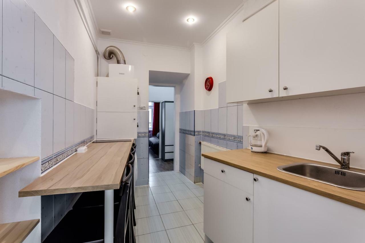 Modern Apartment In Lviv Historic Centre エクステリア 写真