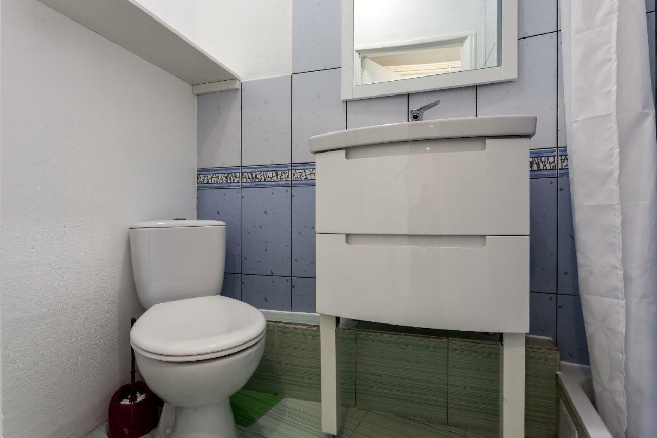 Modern Apartment In Lviv Historic Centre エクステリア 写真